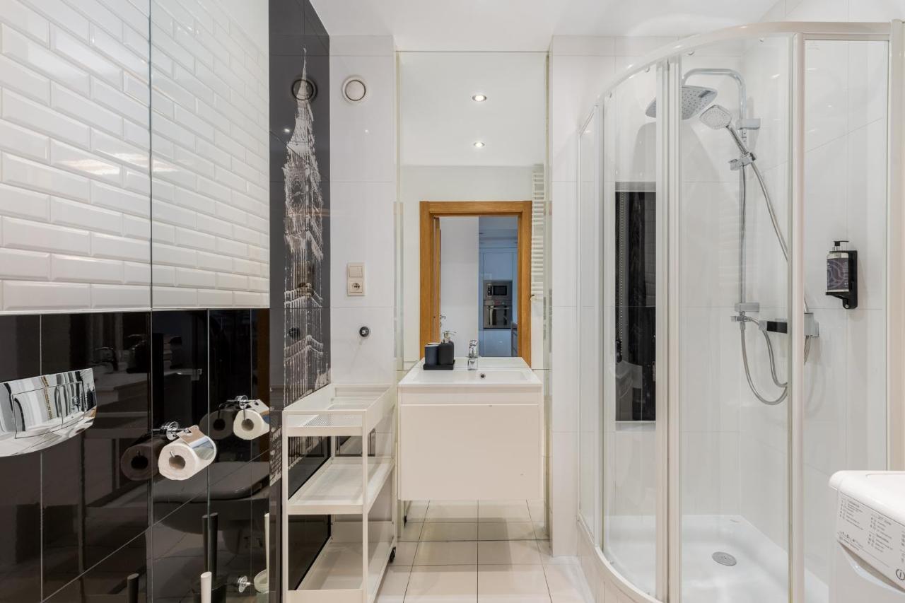 Modern Apartments With Free Parking Spot Cracovie Extérieur photo